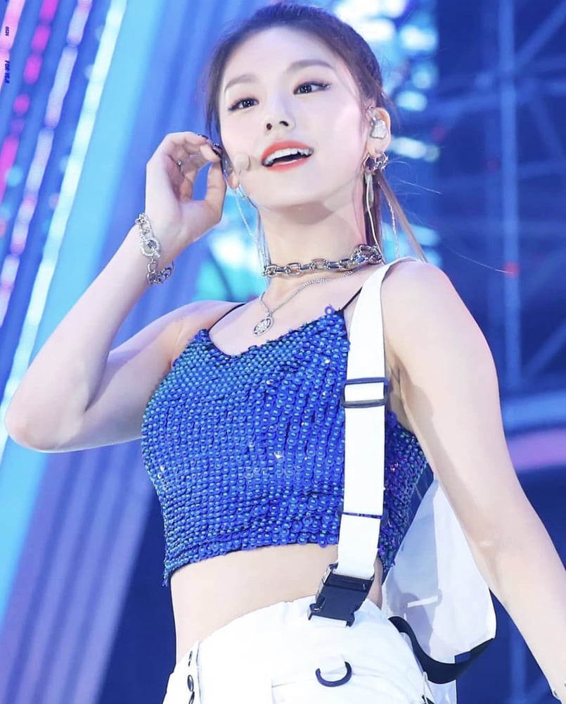Hwang Yeji - ITZY #94015396