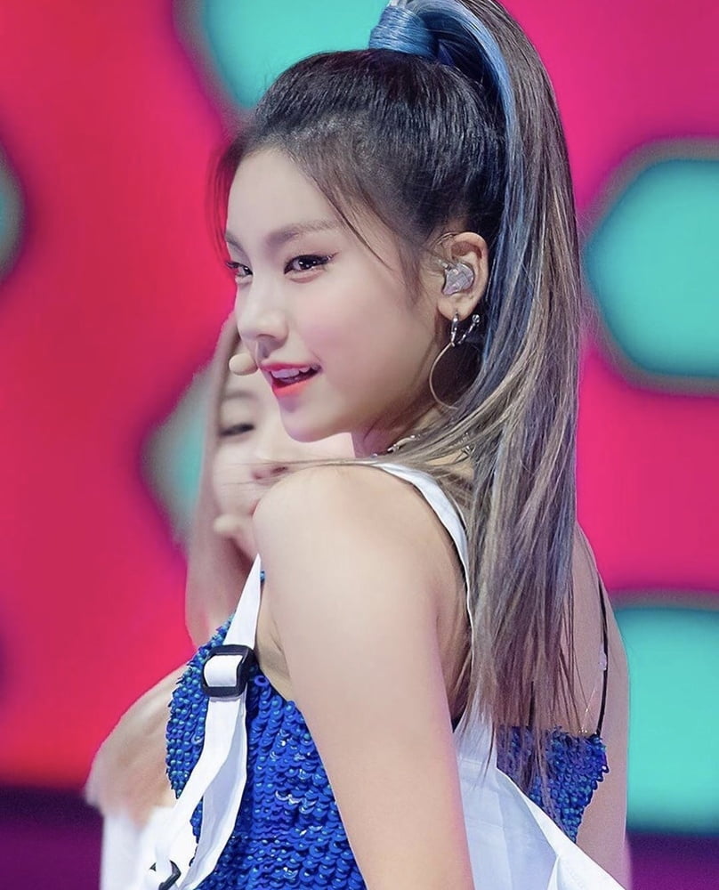 Hwang Yeji - ITZY #94015408