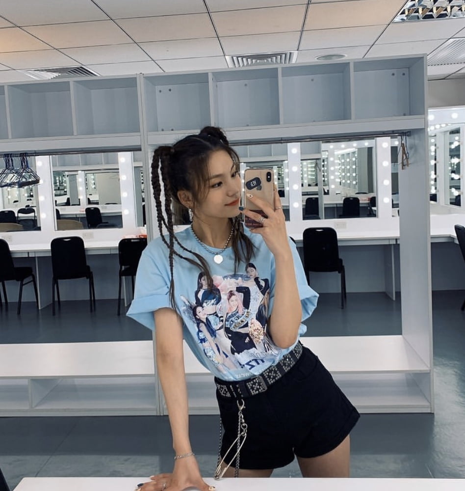 Hwang Yeji - ITZY #94015426