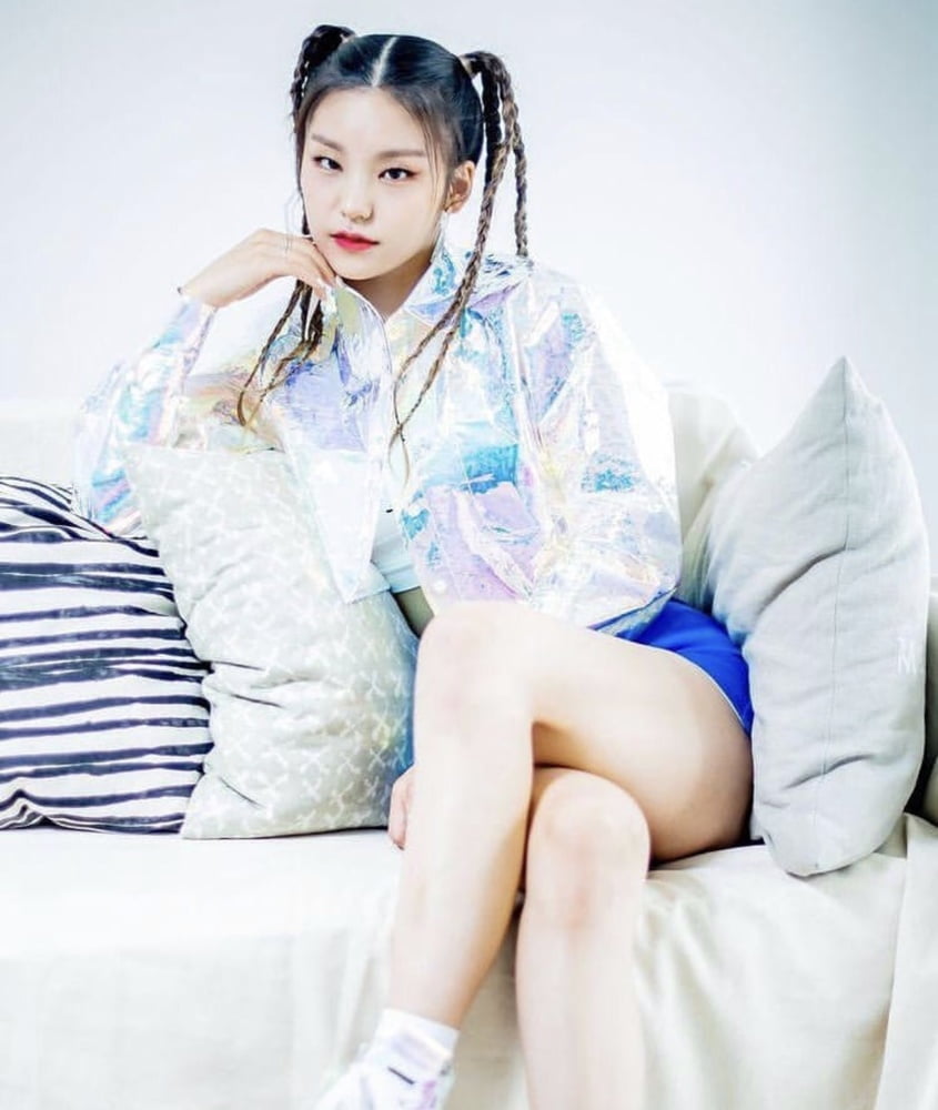 Hwang Yeji - ITZY #94015429