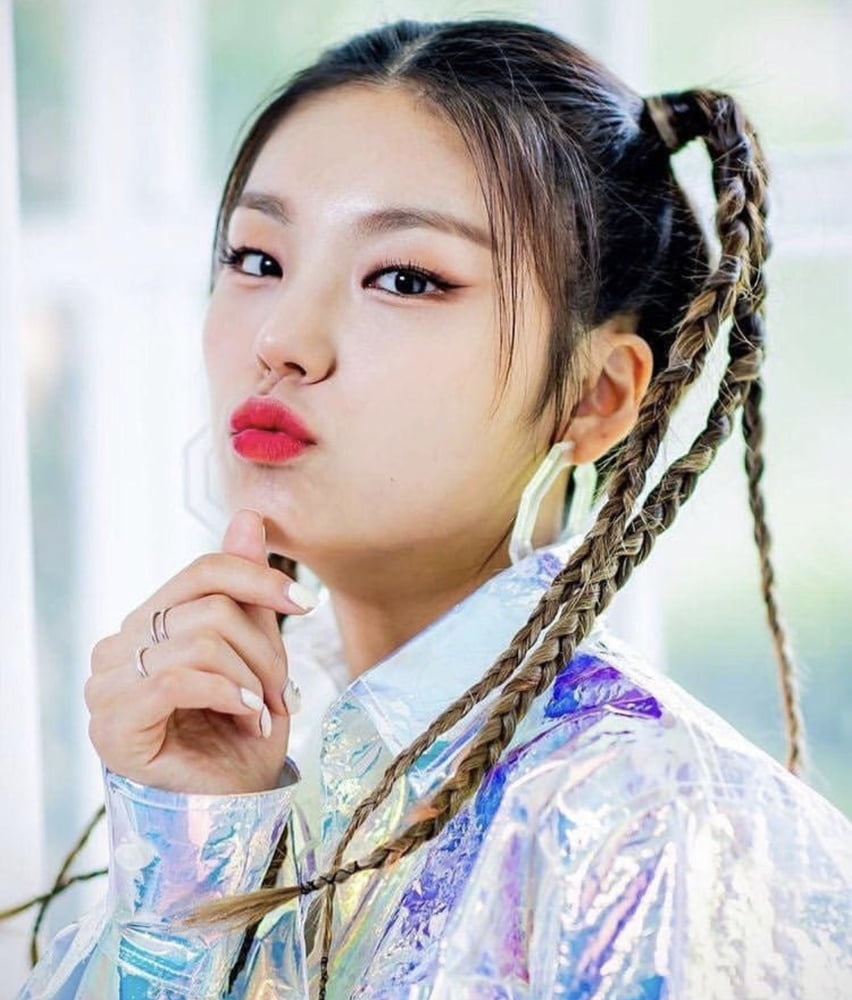 Hwang Yeji - ITZY #94015433