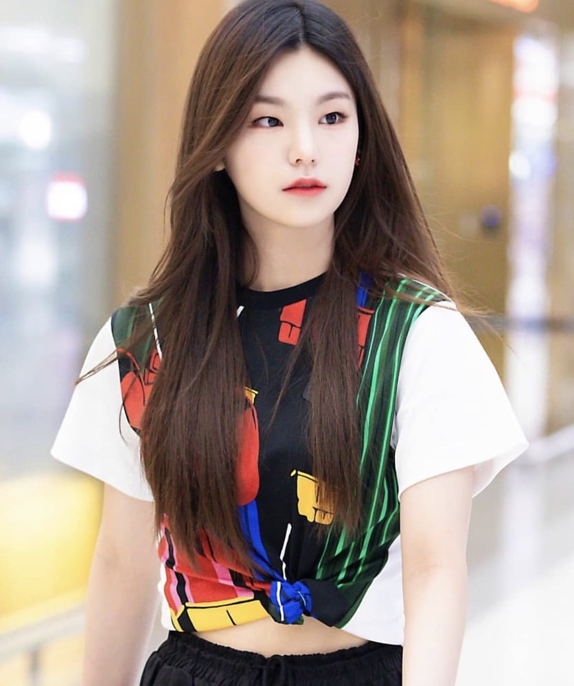 Hwang Yeji - ITZY #94015504