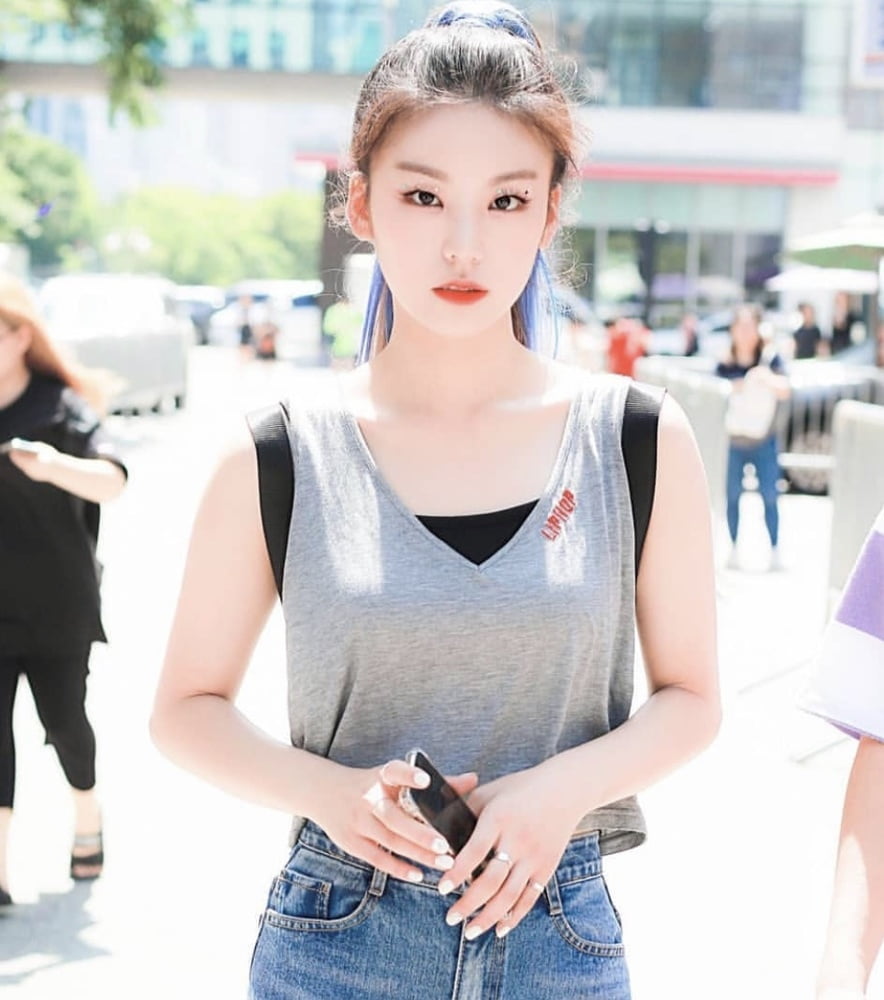 Hwang Yeji - ITZY #94015507