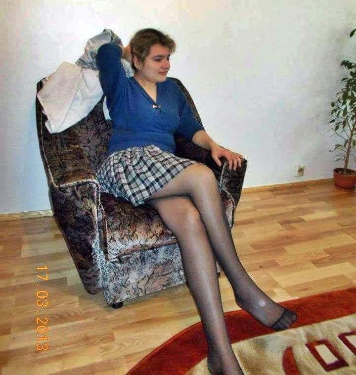 Turkish milf legs skirt legs feet turk olgun anneler wife #103219293