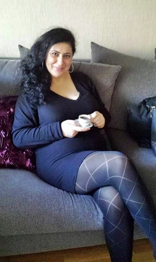 Turkish milf legs skirt legs feet turk olgun anneler wife #103219301