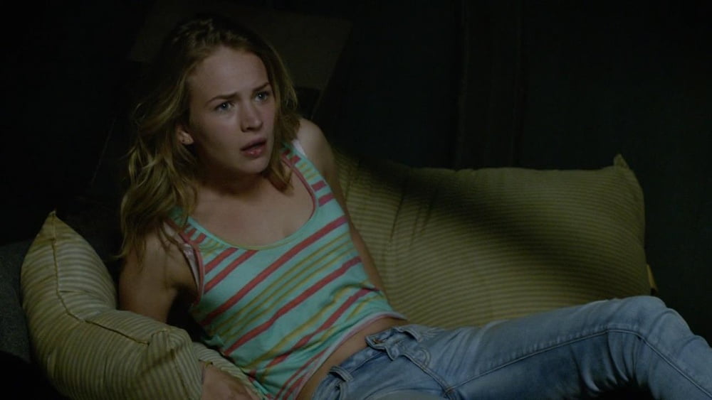 Britt Robertson is so hot I want to lick her! #106194840