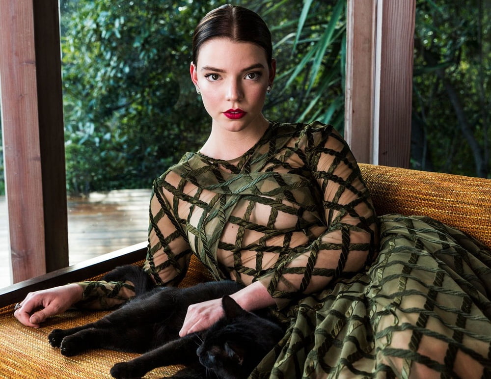 Anya Taylor Joy Best For Jerk #81933383