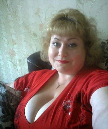 Mature ladies braless cleavage pokies 129
 #102076091