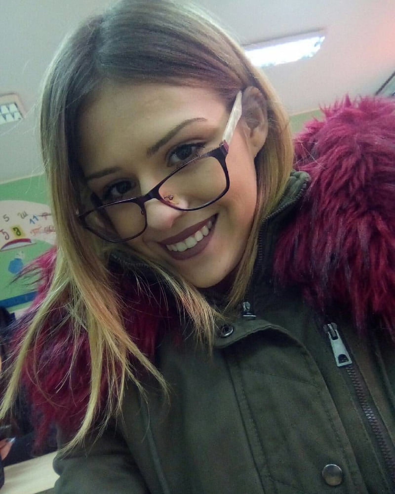 Milica slatka ukrucuje kurceve jako
 #106193250