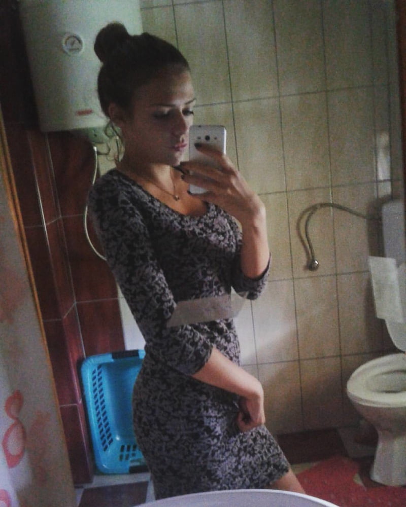 Milica slatka ukrucuje kurceve jako
 #106193263