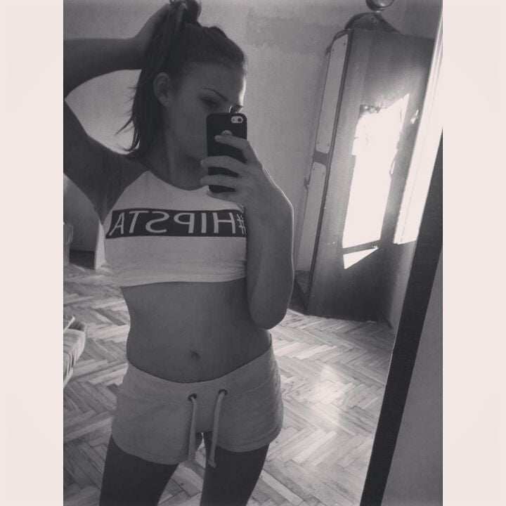 Milica slatka ukrucuje kurceve jako
 #106193298