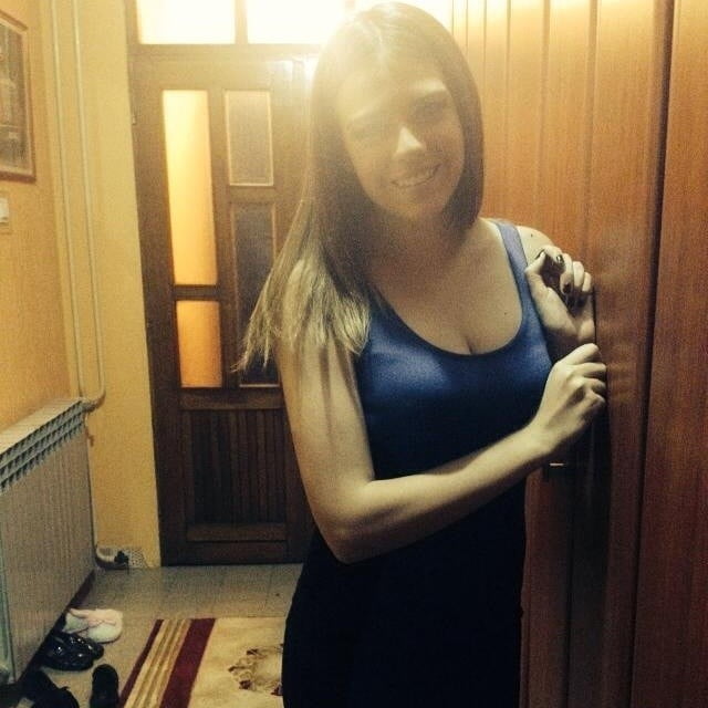 Milica slatka ukrucuje kurceve jako
 #106193314