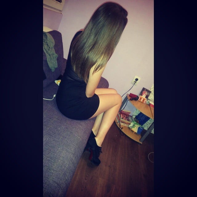 Milica slatka ukrucuje kurceve jako
 #106193317