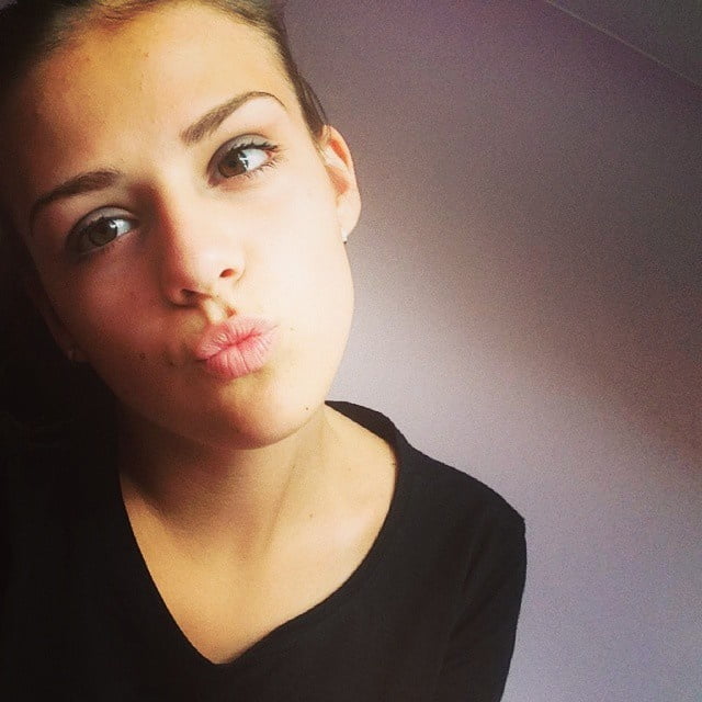 Milica slatka ukrucuje kurceve jako
 #106193321