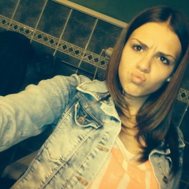 Milica slatka ukrucuje kurceve jako
 #106193323