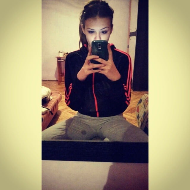 Milica slatka ukrucuje kurceve jako
 #106193325