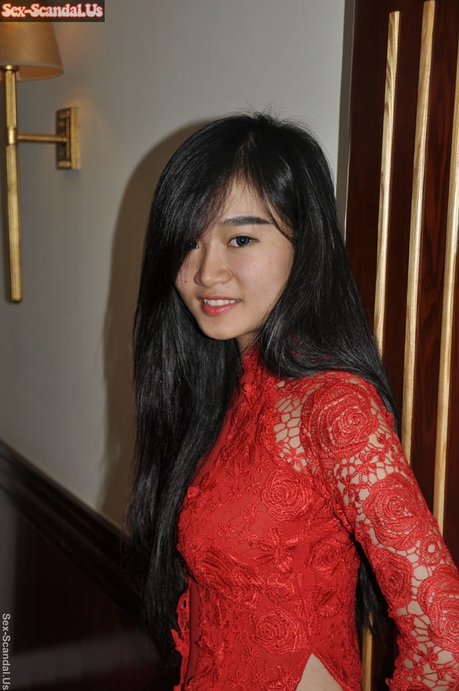 Jeune fille vietnamienne jenny à l'hôtel avec un petit ami mature
 #95670979