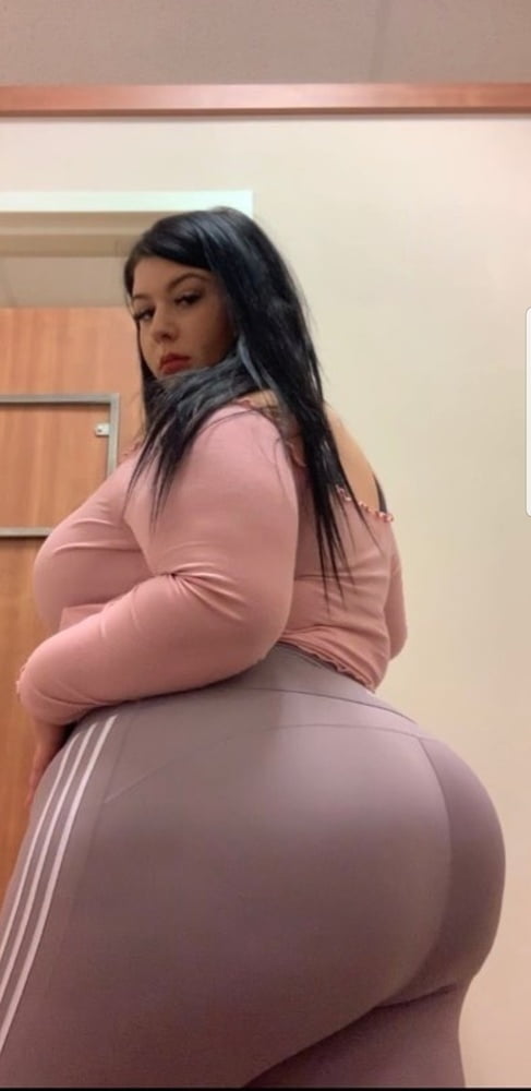 Las mejores gordas culonas
 #104740946