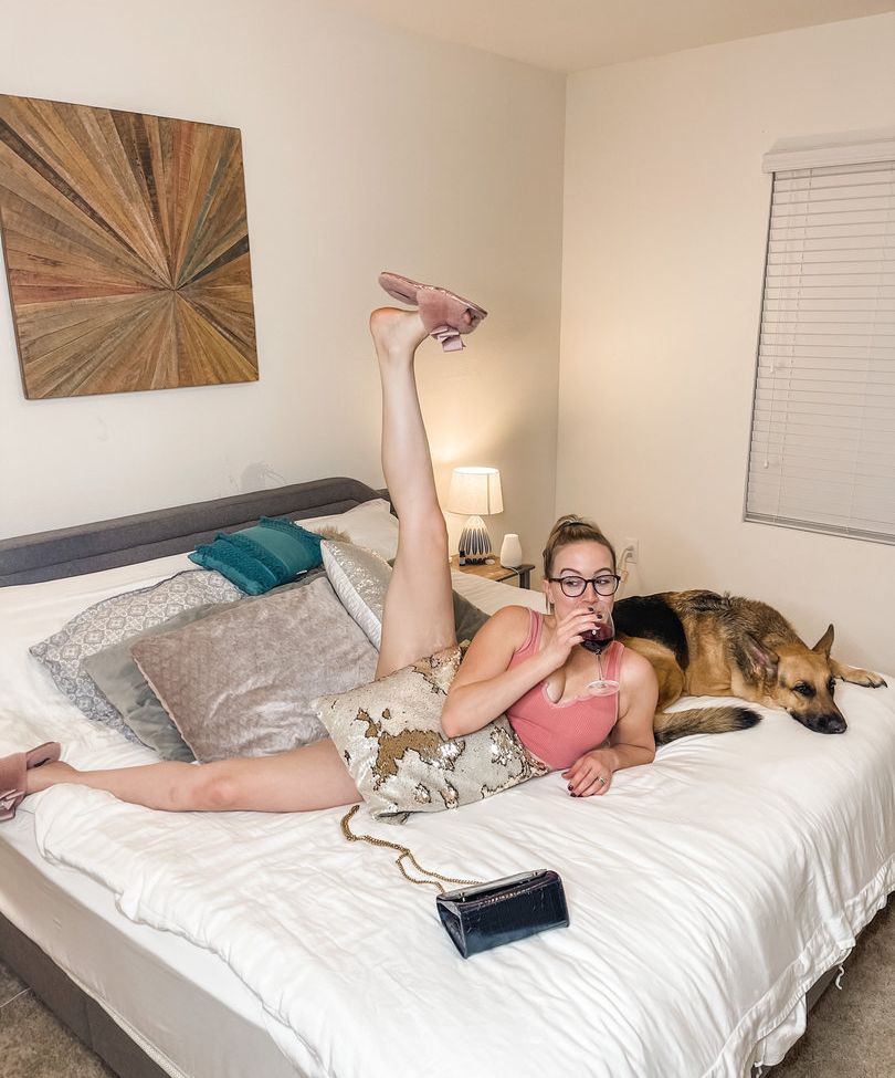 Elizabeth Castravet desnuda #108209490