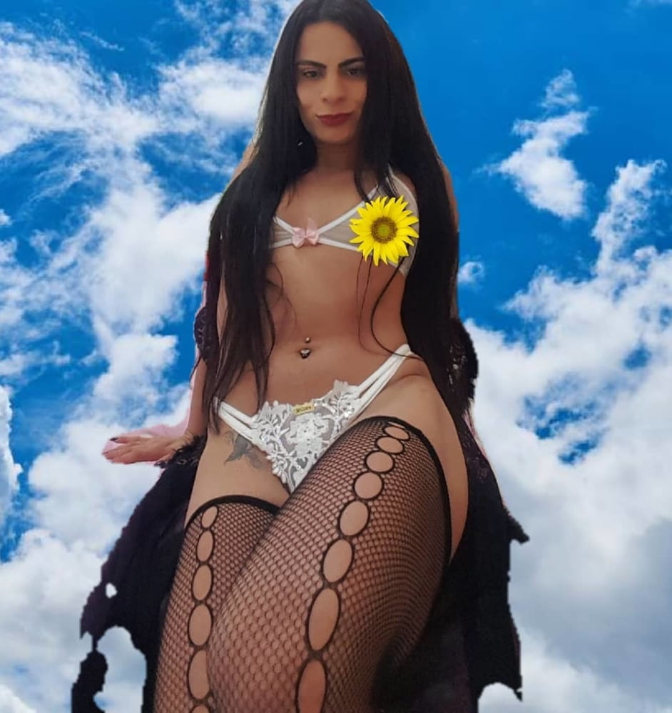 Vivian Hot Latina Bombshell Amateur #90077989