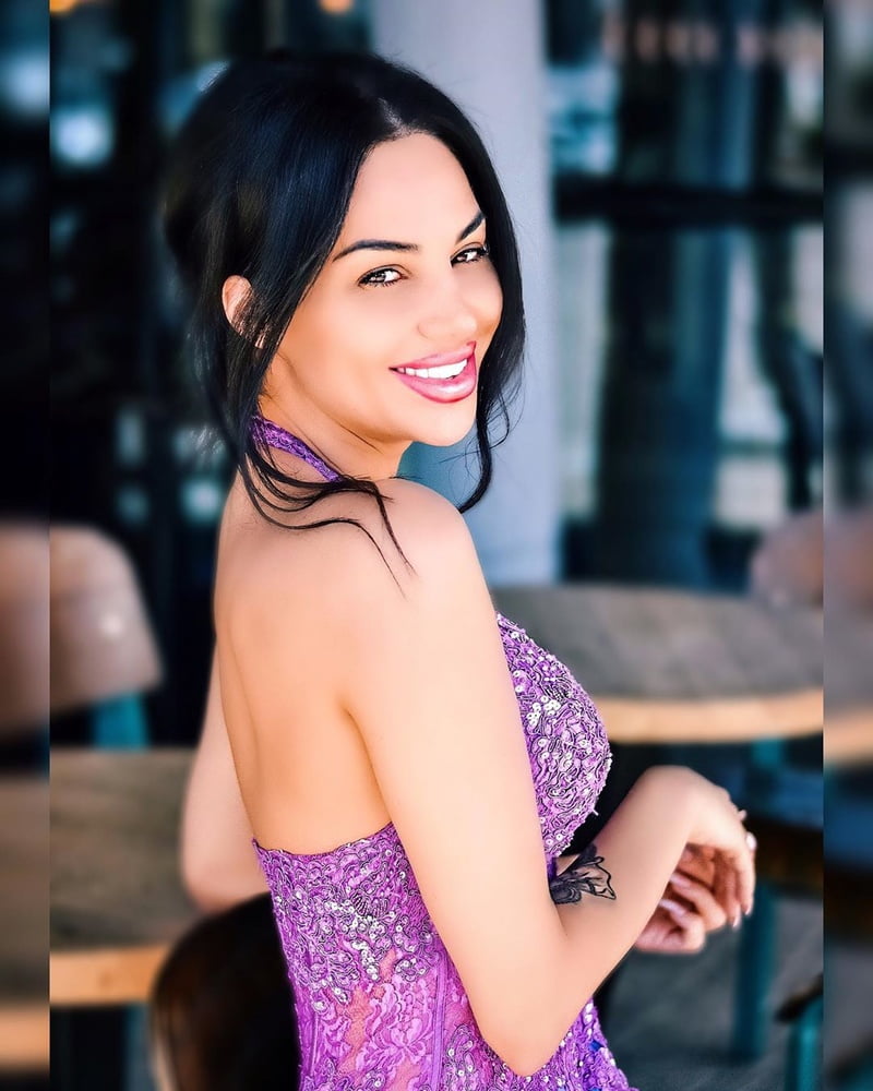 Eva rivas (eurovision 2010 armenien)
 #104833754