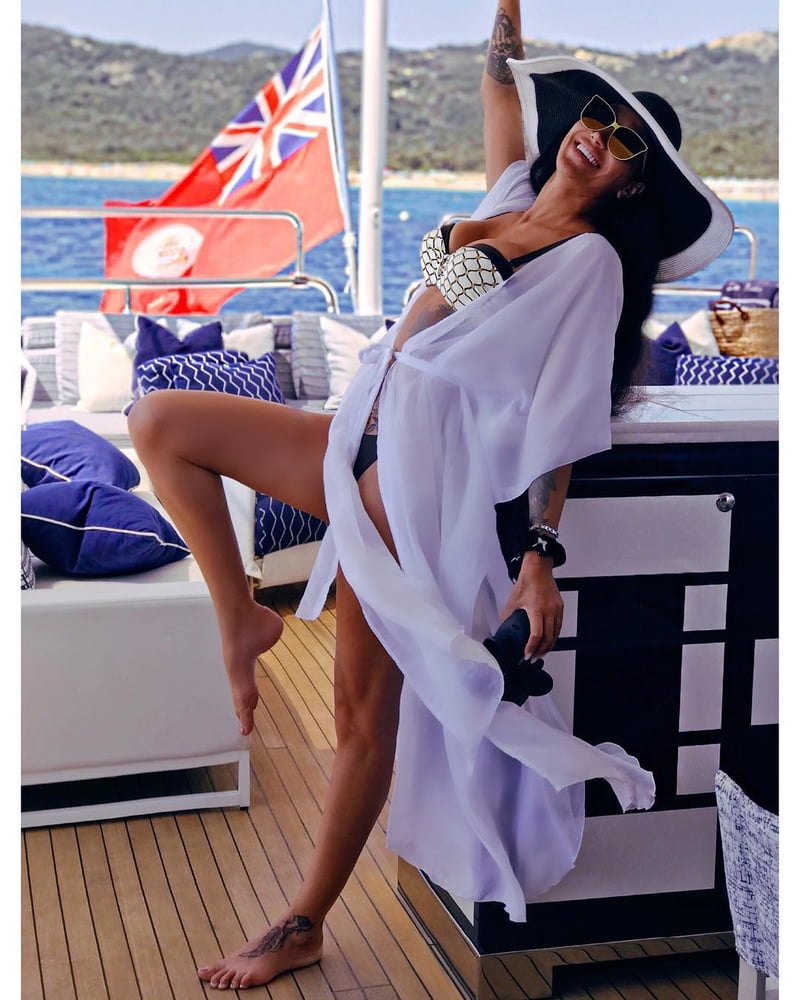 Eva rivas (eurovision 2010 armenien)
 #104833816