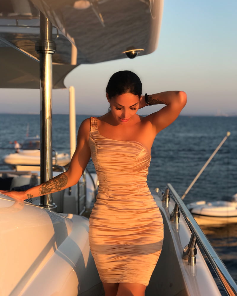 Eva rivas (eurovision 2010 armenien)
 #104833826