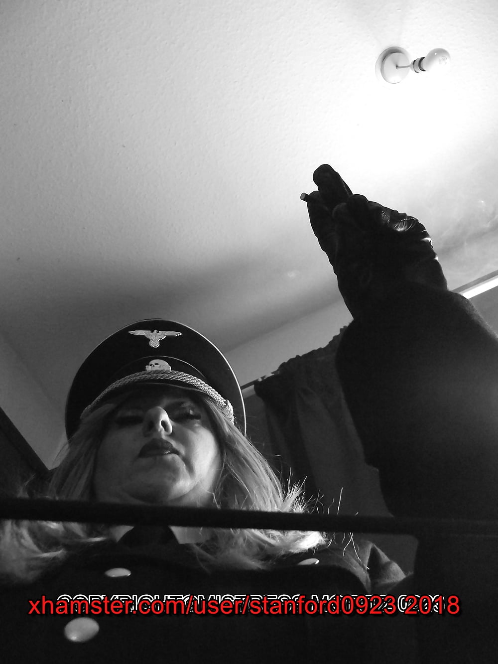 Puta en vestido de fantasía
 #106593018