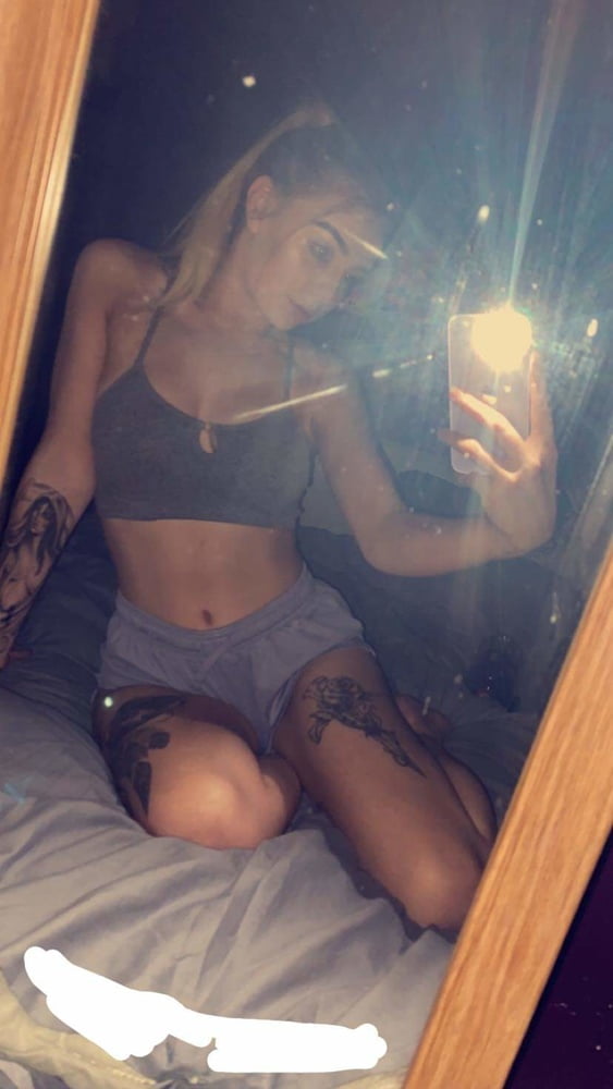 Sexy Tattoo Belfast Mädchen
 #101349034