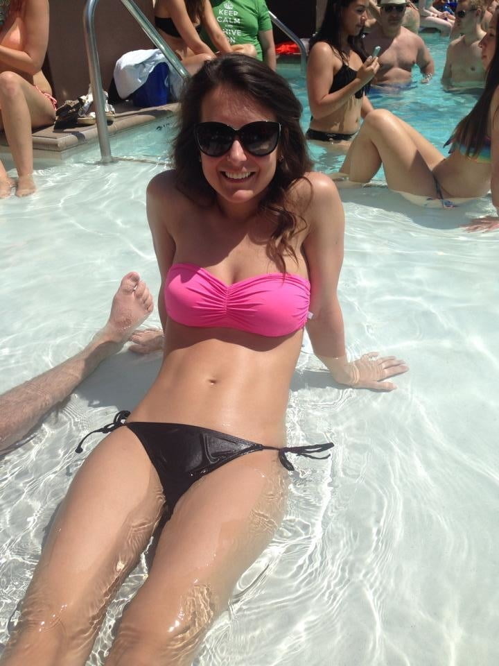 Bikini 20
 #104847270