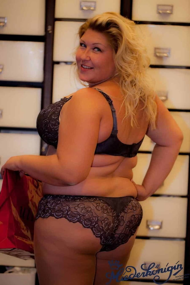 Miederkonigin bbw lingerie model
 #91988118