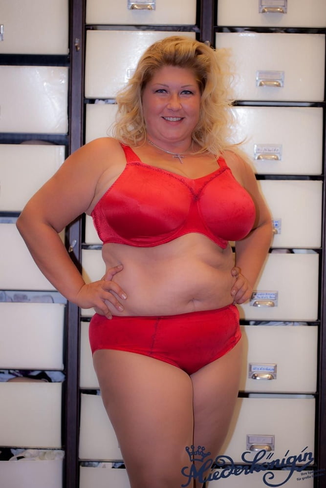 Miederkonigin bbw lingerie model
 #91988121