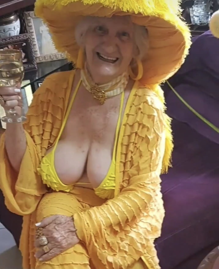Very old non-nude gilf likes her hats #80191160