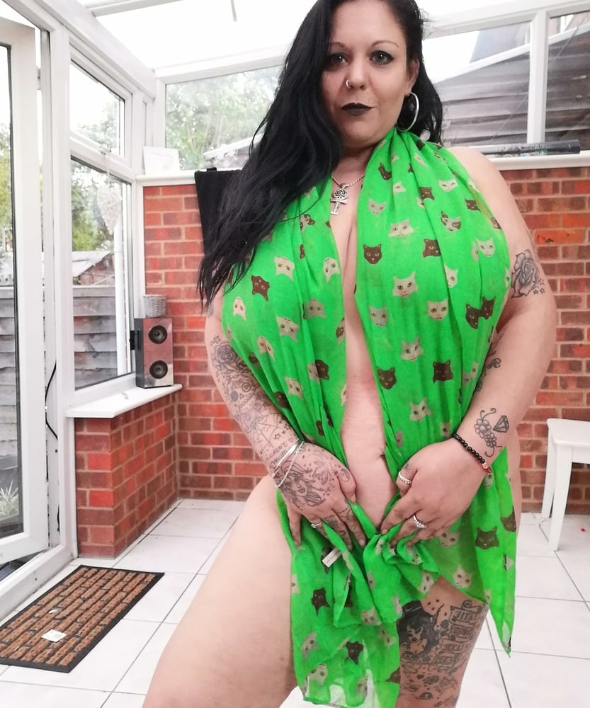 Paula, sexy UK Chunky MILF Slut #90109946