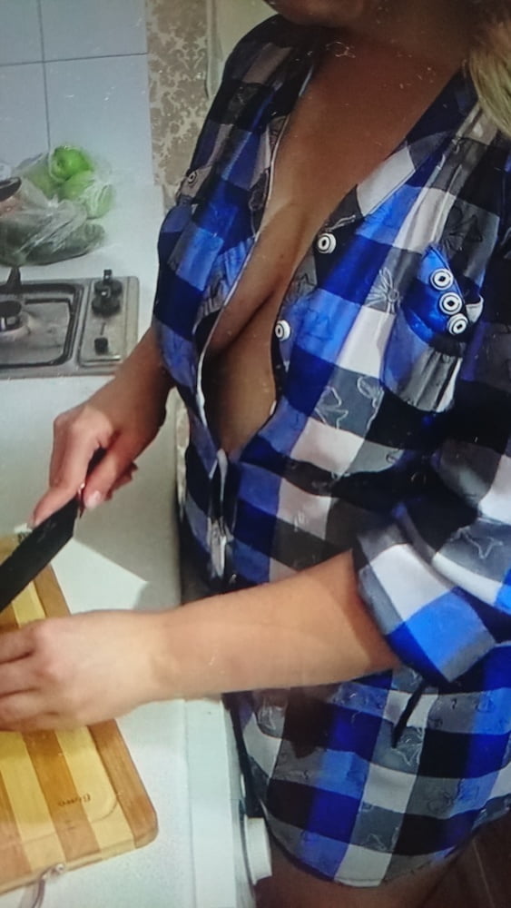Downblouse in kitchen #80978884