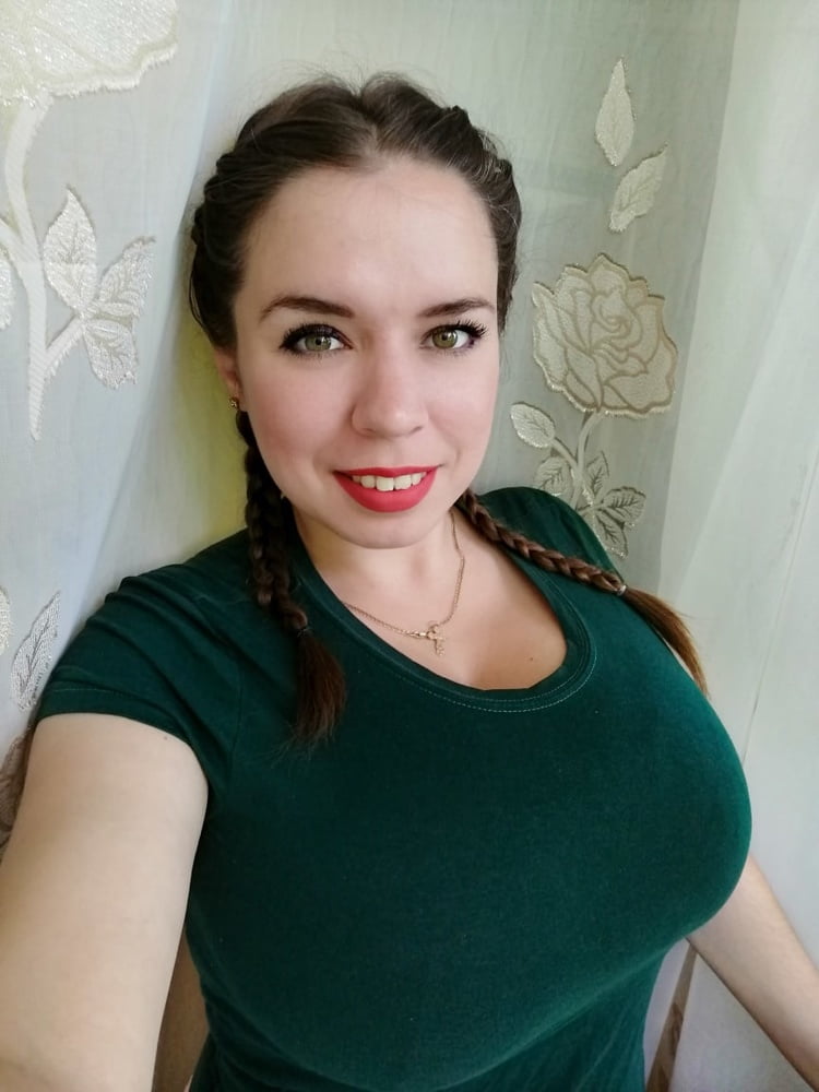 Busty Russian Woman 3674 #92186320