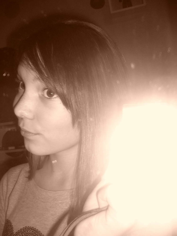 Alexi.B #81709775