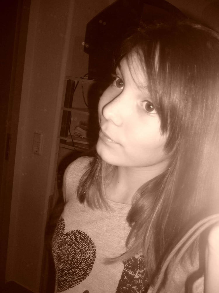 Alexi.B #81709792