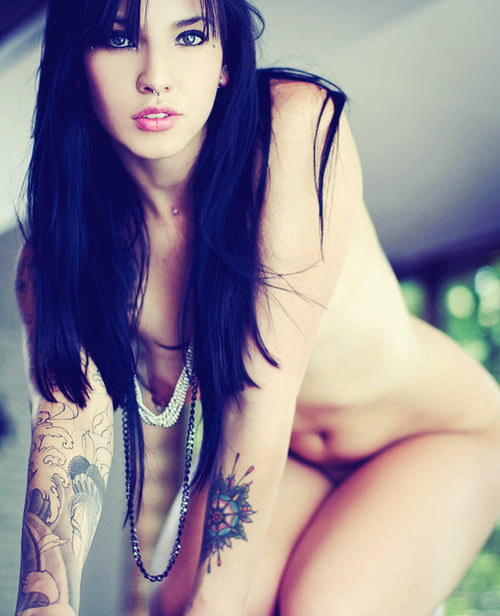 tattooed girls #100139184