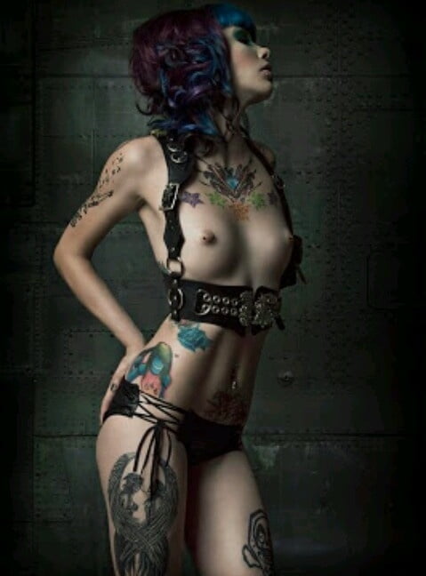 tattooed girls #100140144