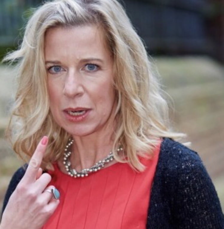 Sborra per la puttana milf bloccato su katie hopkins wank banca
 #93923541