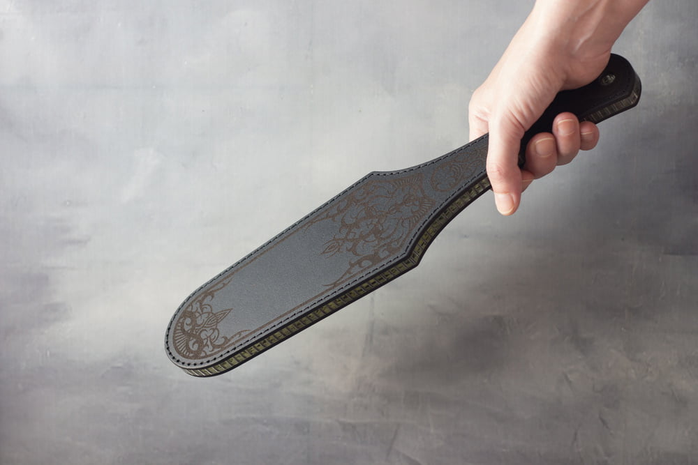 Hard Leather Paddle. The Glass Midrib #93601863