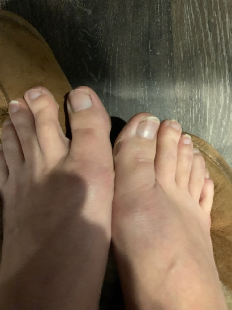 Feet picts von der Arbeit
 #98567711