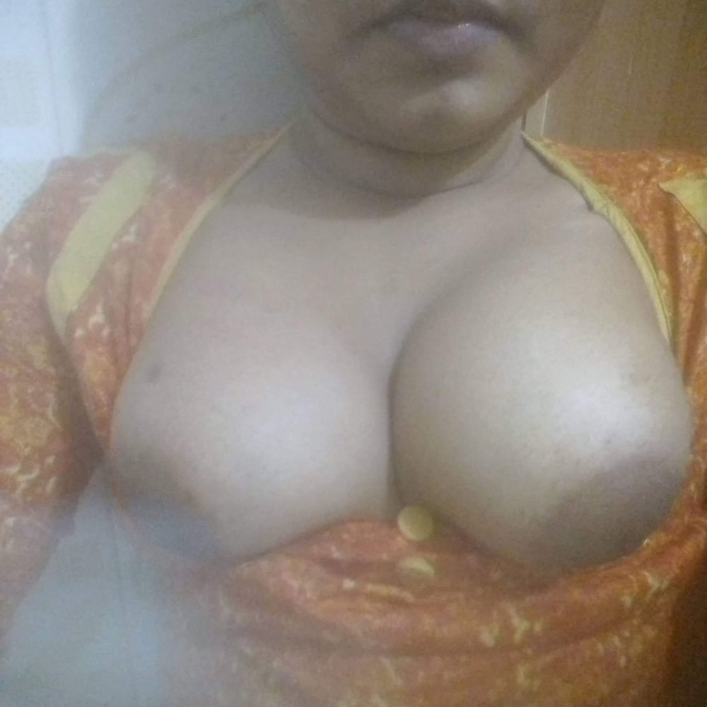 Neue bangladeshi Mädchen zeigt Brüste #105633900