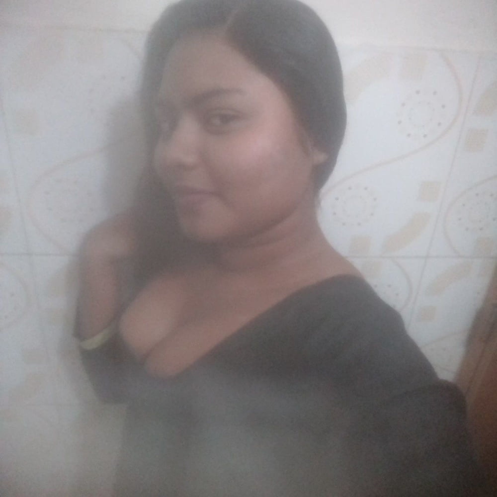 Neue bangladeshi Mädchen zeigt Brüste #105633909