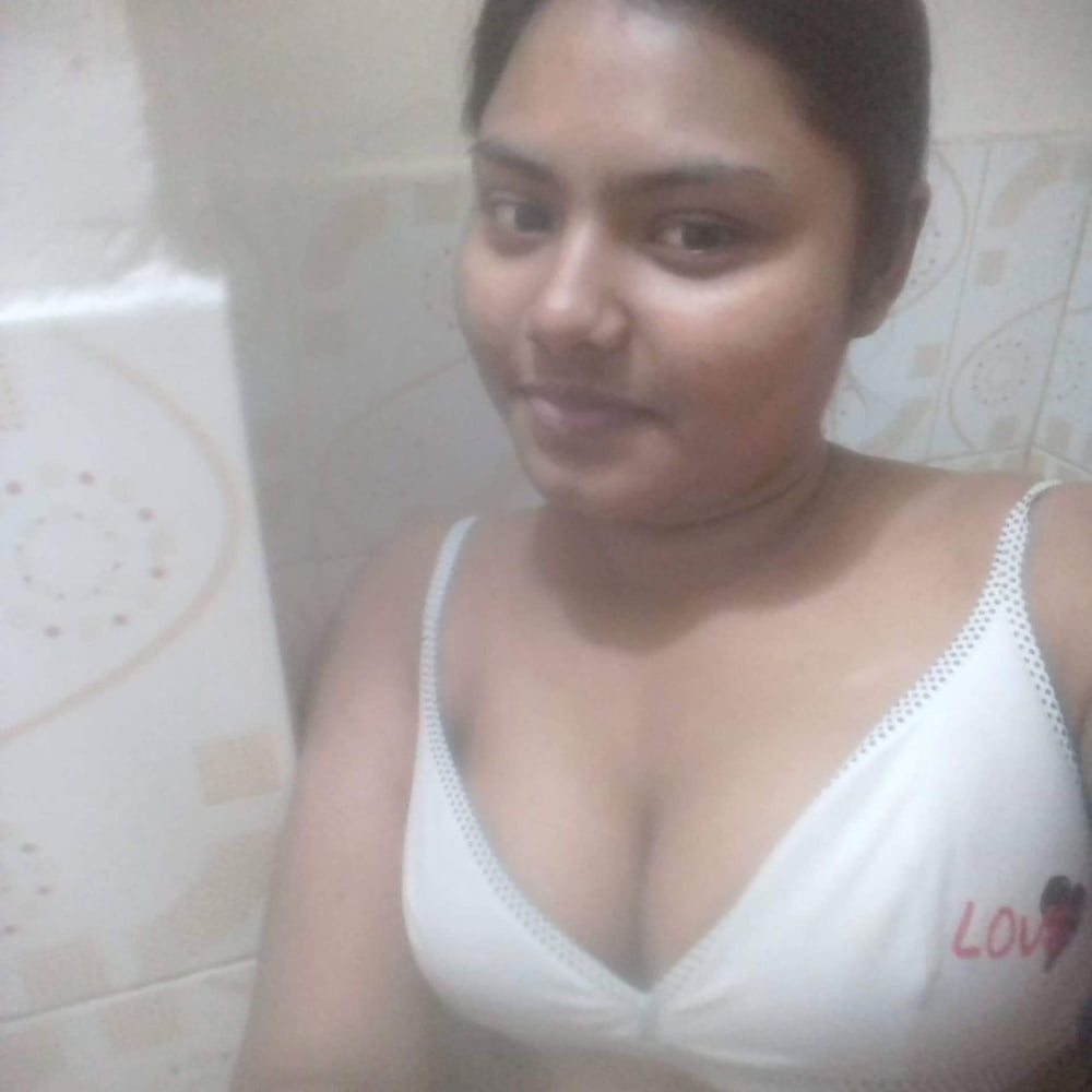 Neue bangladeshi Mädchen zeigt Brüste #105633915