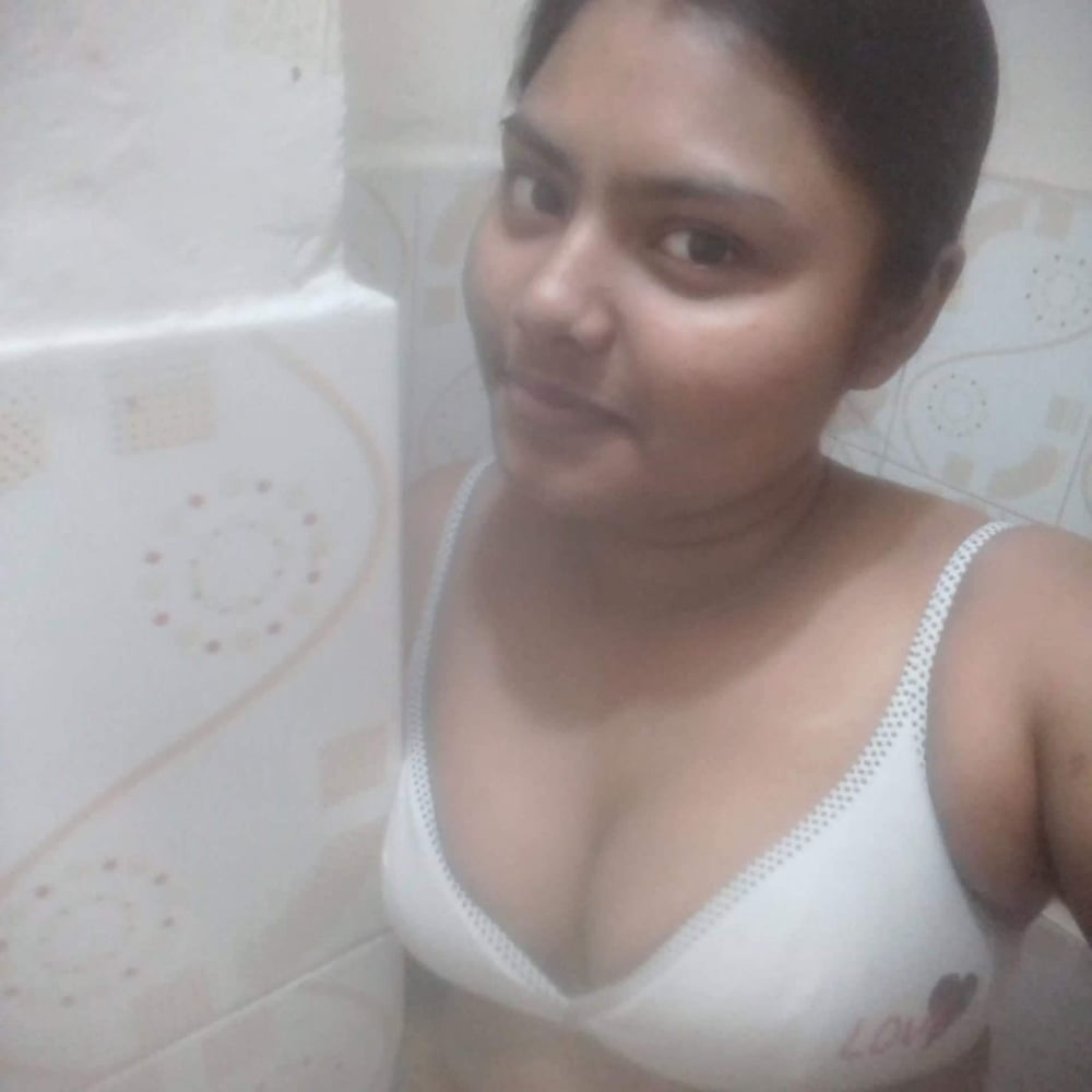 Neue bangladeshi Mädchen zeigt Brüste #105633918