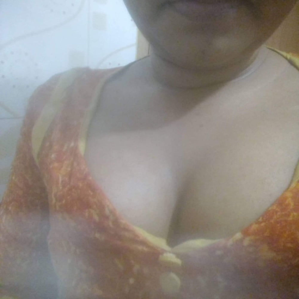 Neue bangladeshi Mädchen zeigt Brüste #105633924