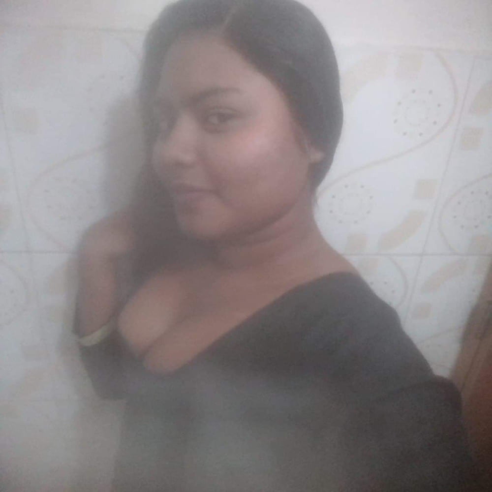 Neue bangladeshi Mädchen zeigt Brüste #105633933