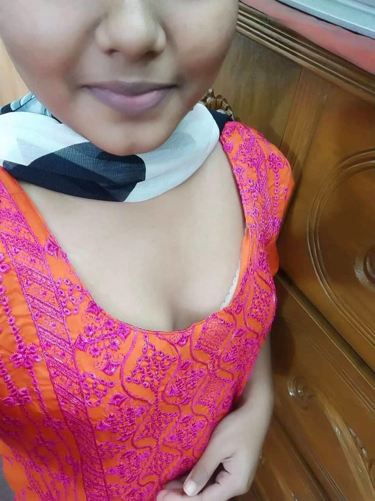 Neue bangladeshi Mädchen zeigt Brüste #105633970